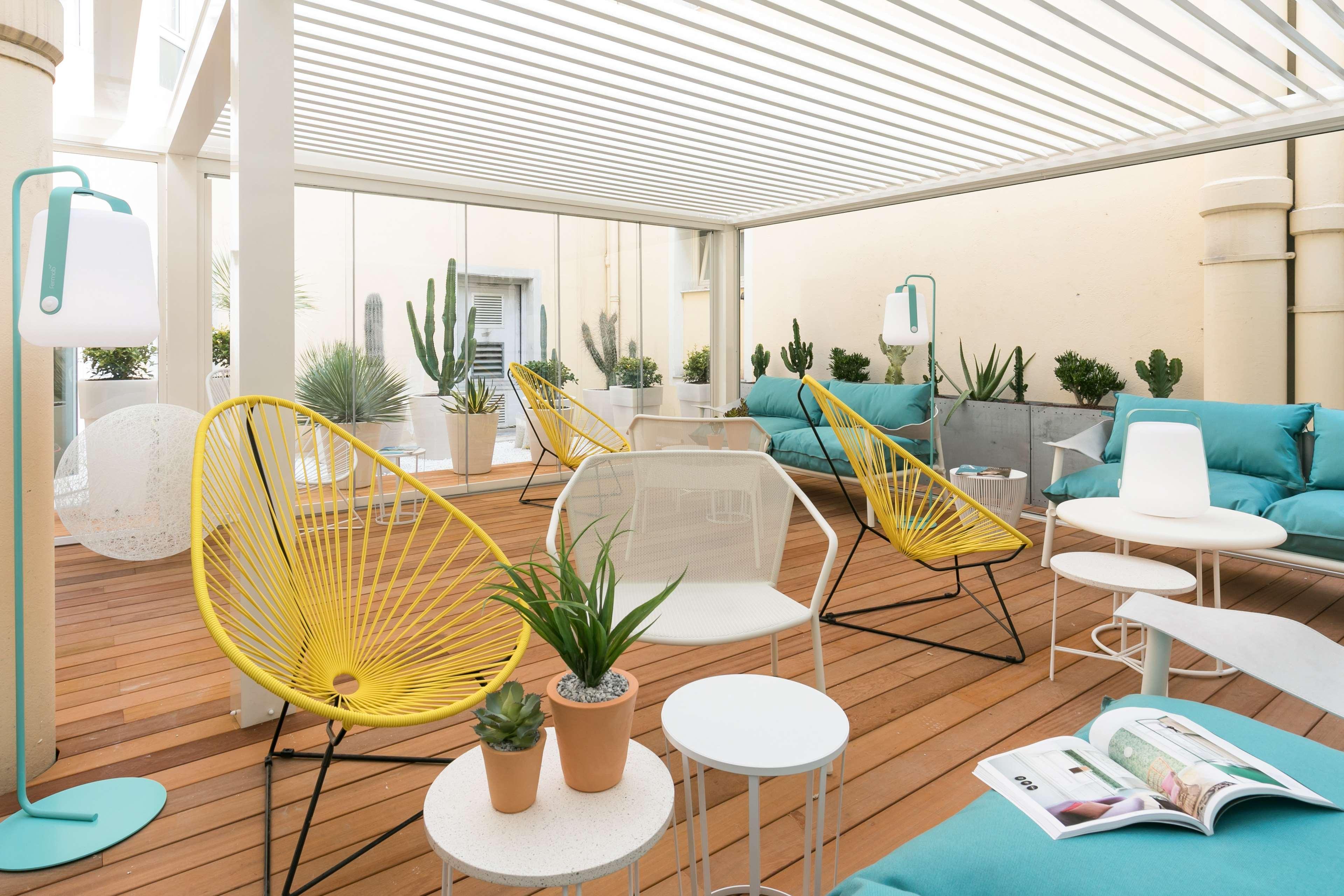 The Deck By Happyculture Nice
